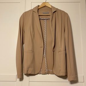 Tan blazer, great alternative to sweater